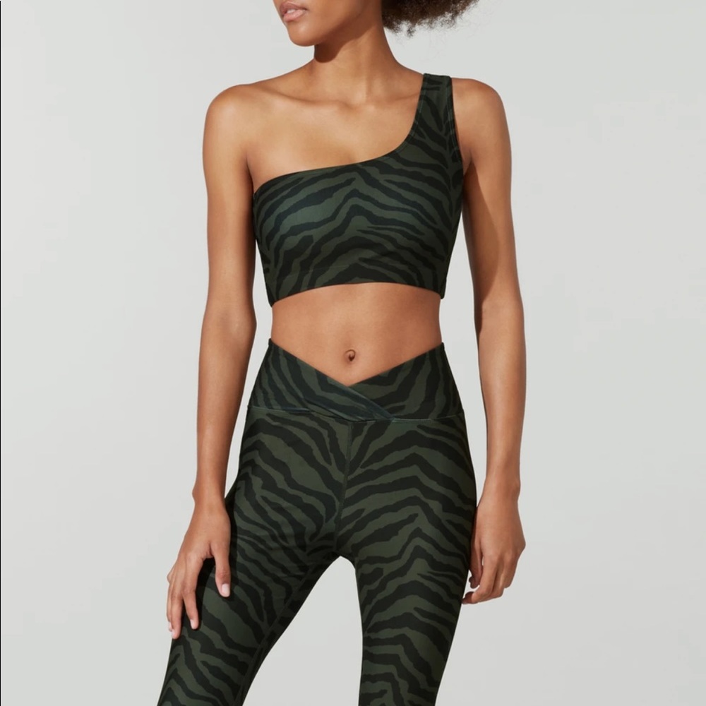 Year of Ours x Barrys Workout Set
